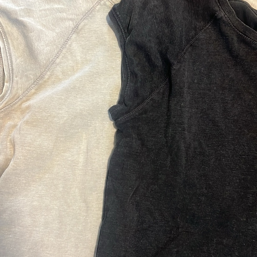 Bundle of two Zara tshirts - Picture 4 of 4